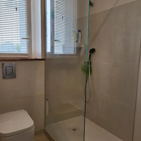 Cosy 10 Min à Pied De L'hyper Centre La Rochelle (Charente-Maritime)